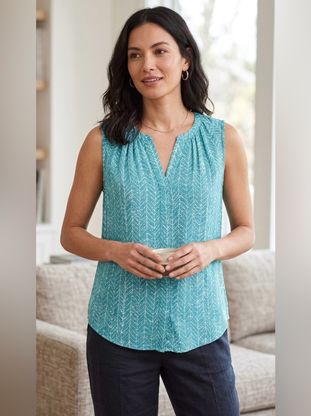 Anne Carson Teal Chevron Sleeveless Rayon Blouse V-Neck Top Size Small‎